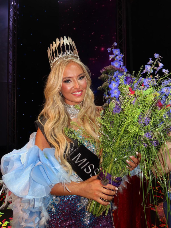 Axana Carmoy - Miss Exclusive 2026